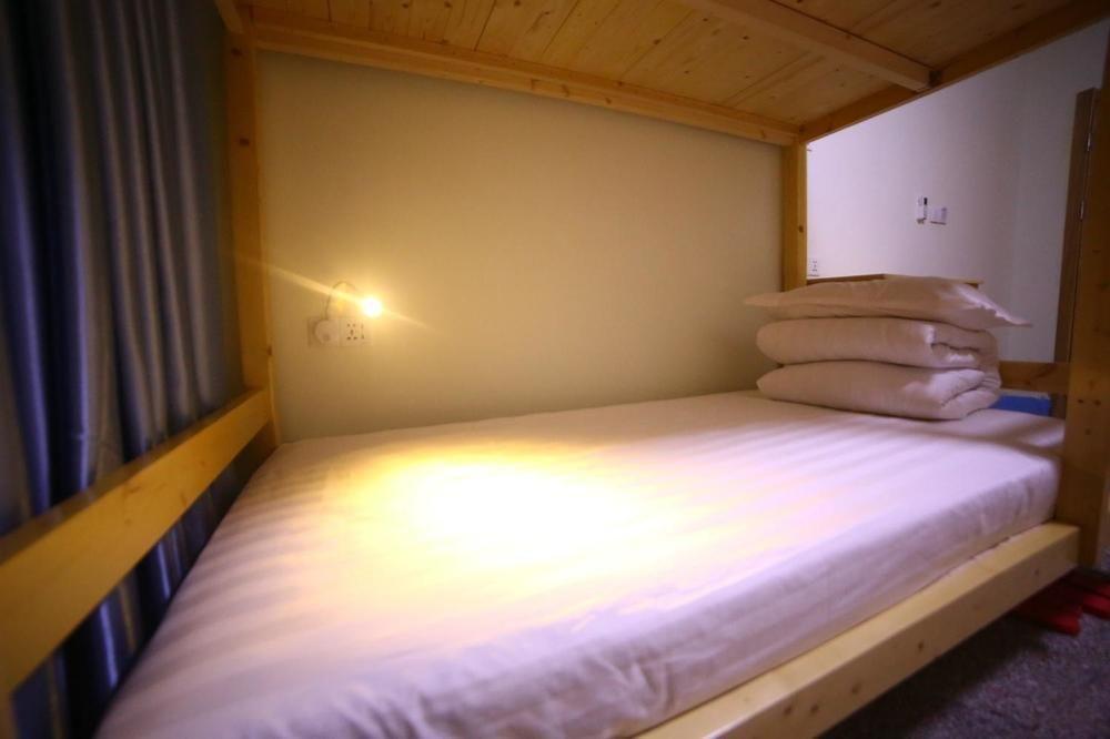 Luoyang Heartland International Youth Hostel Exterior foto